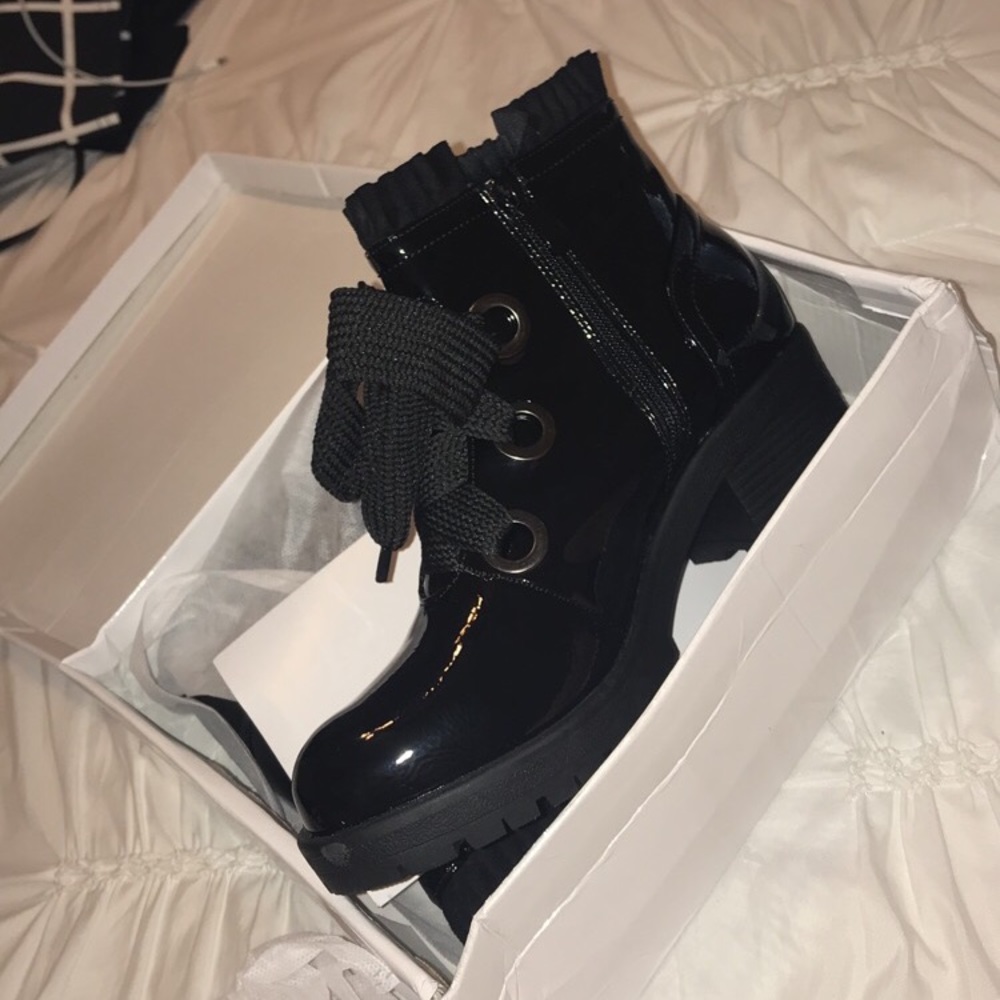 Black Boots